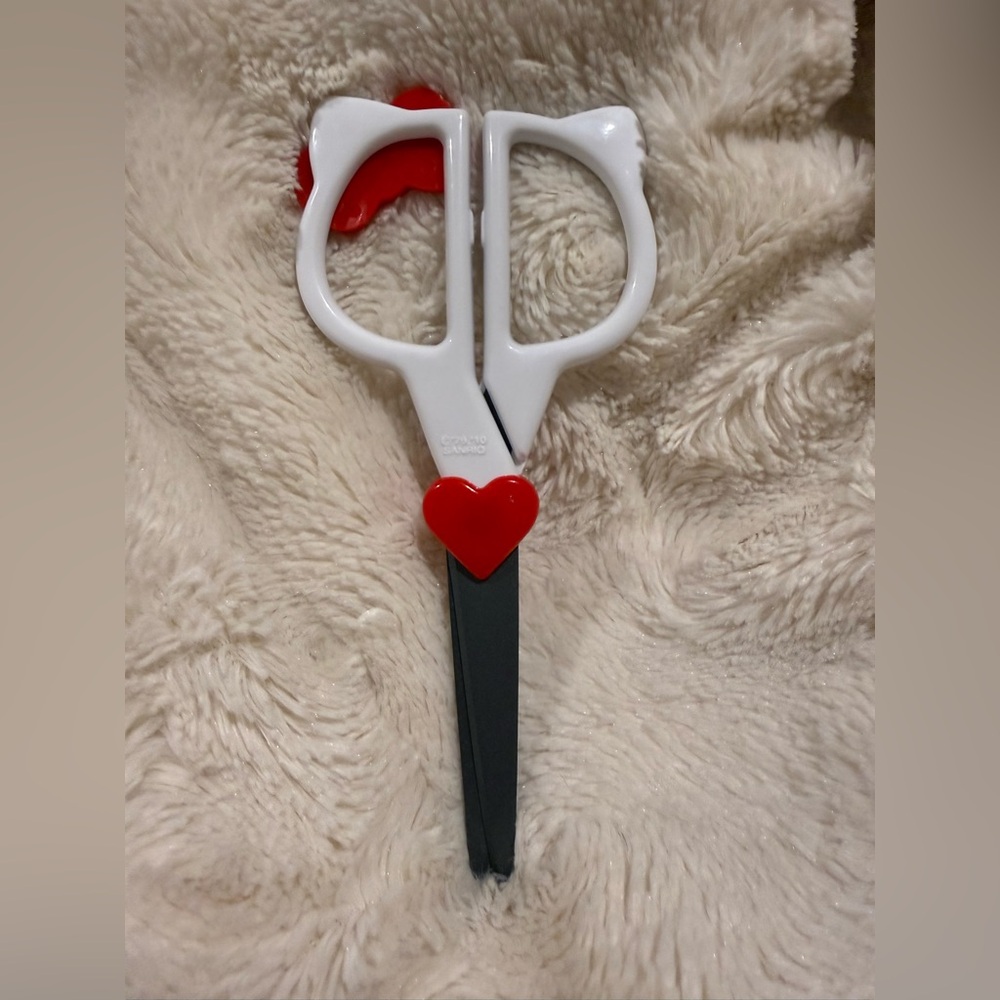 Hello Kitty Classic Craft Scissors - Picture 3 of 3